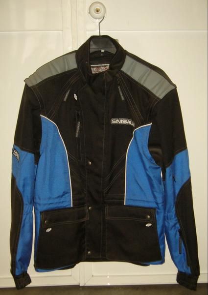 CHAQUETA SINISALO SPORT LTD. MODELO MXM AZUL-NEGRA