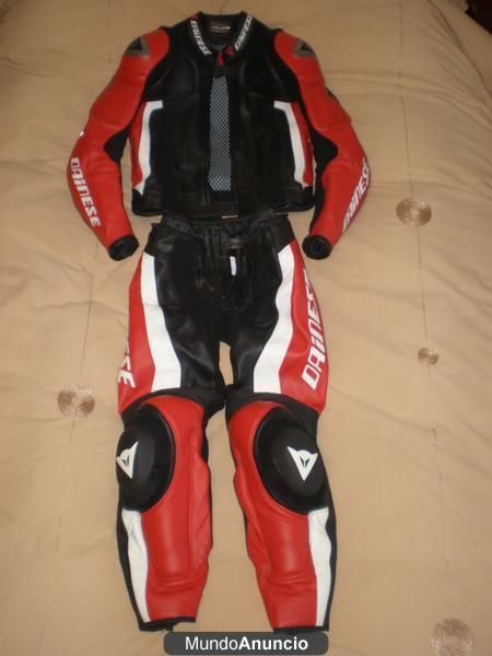 Mono Dainese Steel. 2 piezas, talla 48. Como nuevo.