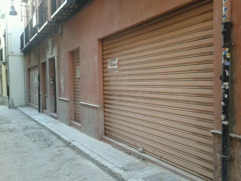 Se alquila local de 53M²