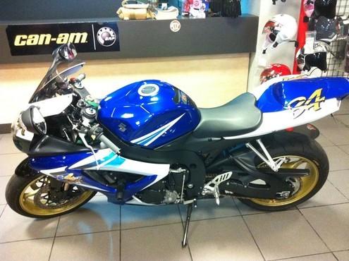 Suzuki gsxr 750