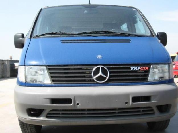 Comprar coche Mercedes Benz 110 Cdi F Multivan '01 en El Prat De Llobregat