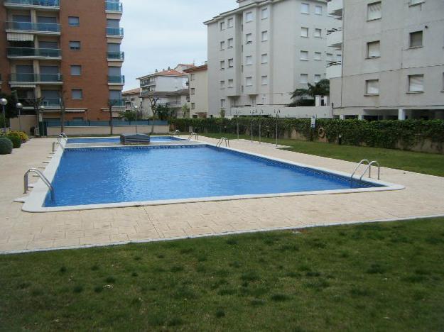 Piso en Calafell seminuevo , piscina comunitaria