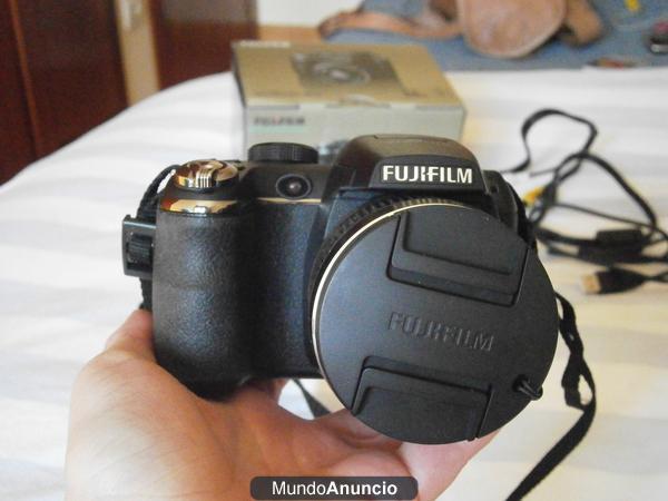 Camara semireflex Fuji Nueva