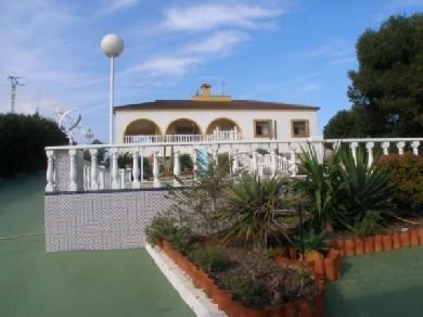 Chalet con 5 dormitorios se vende en Almoradi, Vega Baja Torrevieja