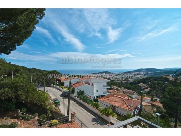 Chalet en Roca Grossa con magníficas vistas al mar, 4 dormitorios