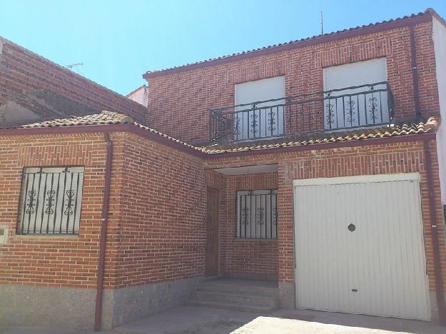 Casa adosada en Crespos