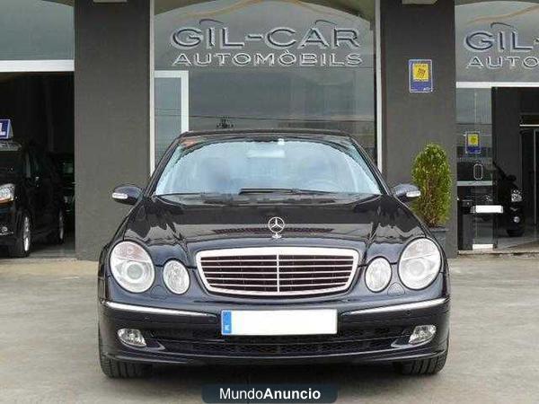 Mercedes-Benz E 320 AUTOM. 4P