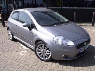 FIAT GRANDE PUNTO SPORT 131CV - VALENCIA