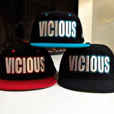 Gorras de la coleccion de Kwanza Jones