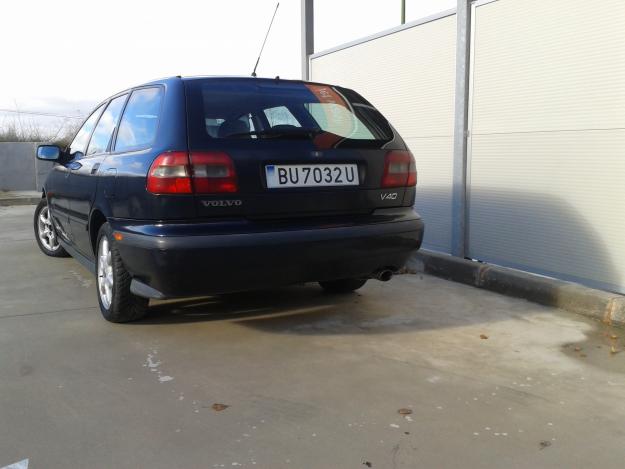 Se vende volvo v40 en buen estado y con equipamiento