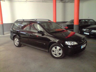 OPEL ASTRA CARAVAN EDITION 2.0 DTI 16 V - Granada