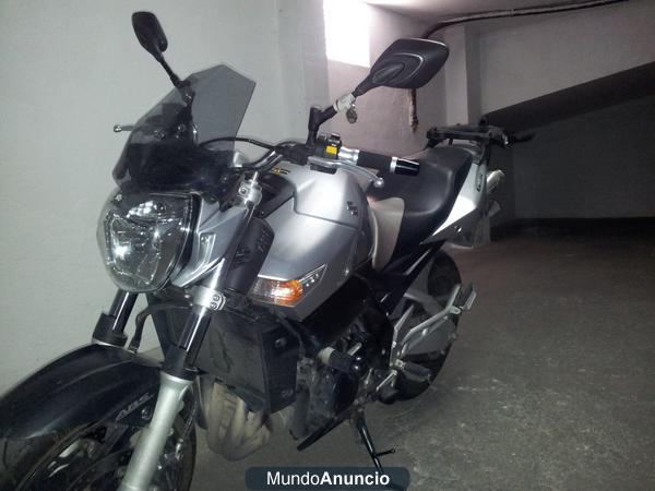 Se vende Suzuki GSR 600 ABS