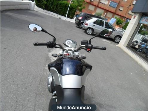 APRILIA Mana 850