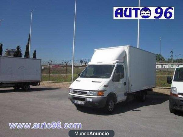 Iveco Daily 35-C-12 CHASIS CAJA CERRADA