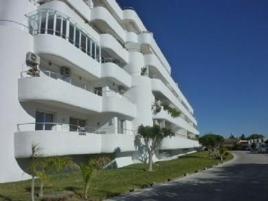 Apartamento con 2 dormitorios se vende en Marbella, Costa del Sol