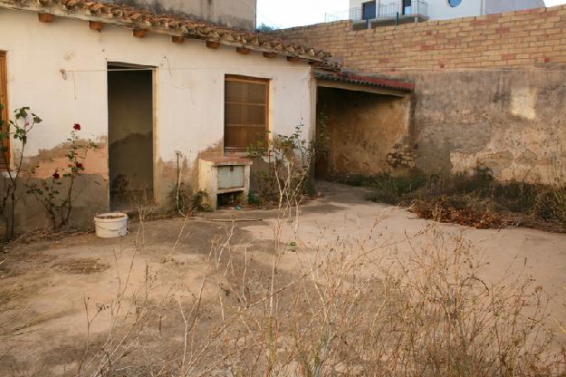 Casa adosada en Perelló, el (Tar)