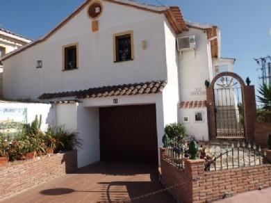 Chalet con 3 dormitorios se vende en Mijas Costa, Costa del Sol