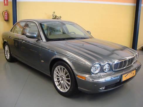 Jaguar XJ XJ6 2.7D V6 EXECUTIVE