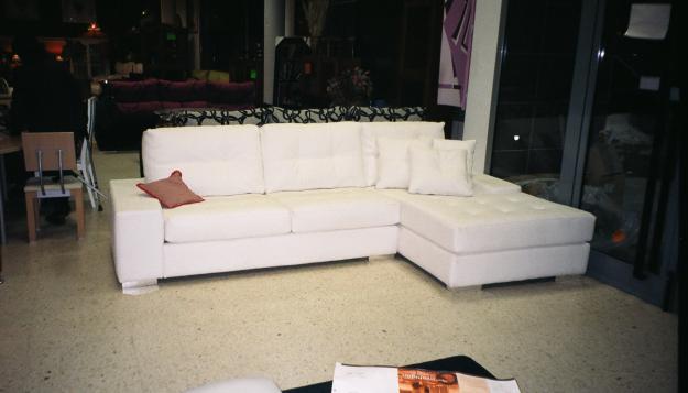 SOFA 3 PLAZAS + CHAISE PIEL FLOR