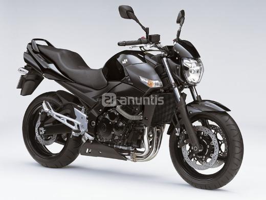 SUZUKI GSR 600 ABS