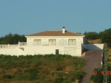 Chalet con 3 dormitorios se vende en Alhaurin de la Torre