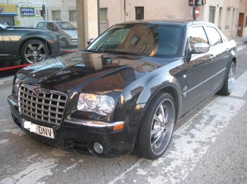 Chrysler 300 C 5.7L V8 HEMI  TMCARS .ES