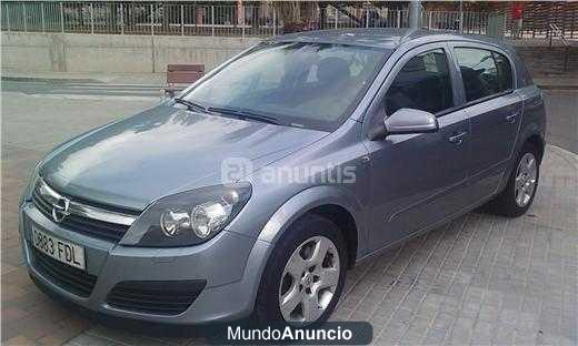 Opel Astra 1.9 CDTi Cosmo 120 CV