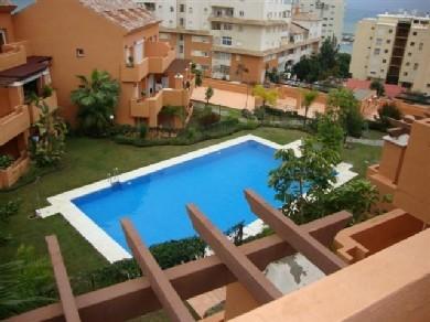 Apartamento con 2 dormitorios se vende en Estepona, Costa del Sol