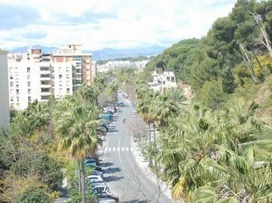 Apartamento con 2 dormitorios se vende en Marbella, Costa del Sol