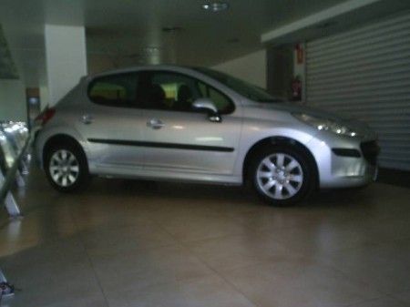 PEUGEOT 207 CONFORT 1.4 75 CV  - Barcelona