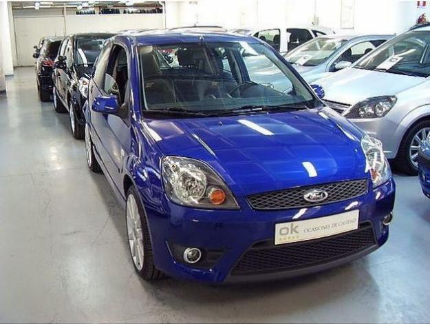 Comprar Ford Fiesta 2.0 St '06 en Madrid