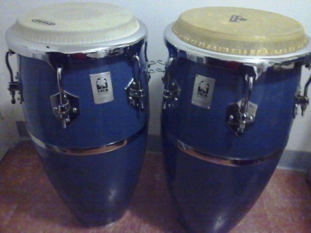 VENDO CONGAS TOCA