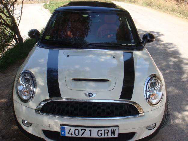 vendo mini cooper S 2007 con todos los extras, impecable y guardado en garage