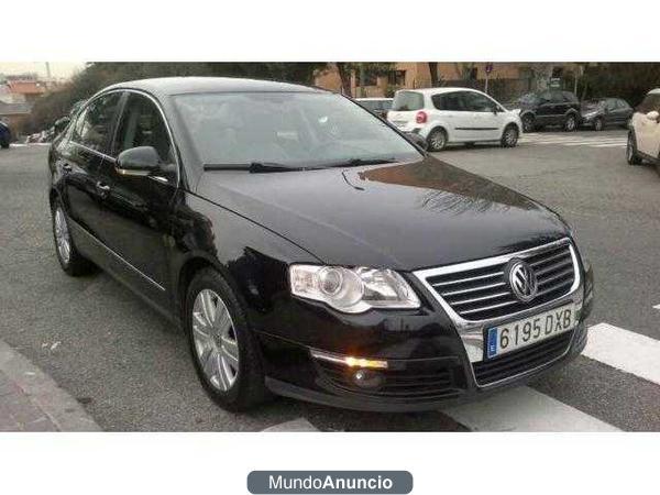 Volkswagen Passat 2.0 TDI HIGHLINE. MUCHOS EXTR