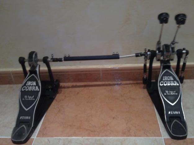 Se vende Doble Pedal de batería Iron Cobra de la marca Tama