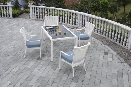 SET COS-GLAM, 4 SILLONES + MESA, ALUMINIO Y RATAN BLANCO