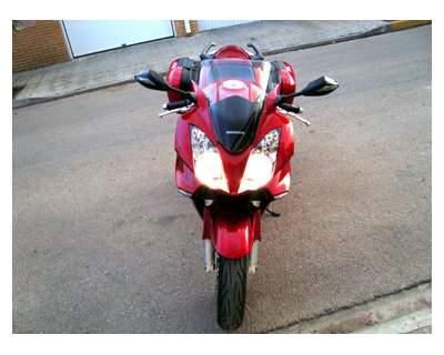 Moto Honda VFR Fi 800 ABS año 2007 con 12.000km