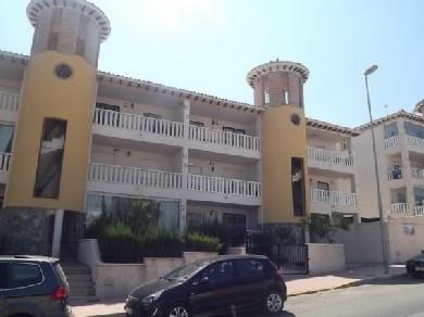 Apartamento con 2 dormitorios se vende en Villamartin, Costa Blanca