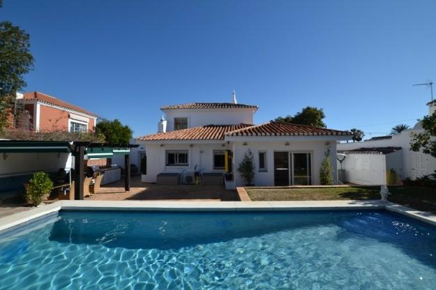 Villas a la venta en Nueva Andalucía Costa del Sol