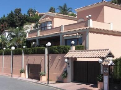 Chalet con 5 dormitorios se vende en Mijas Pueblo, Costa del Sol