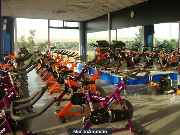 2Bonos Gimansio Universal Fitness Center