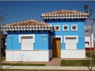 Chalet con 2 dormitorios se vende en Mar Menor Golf