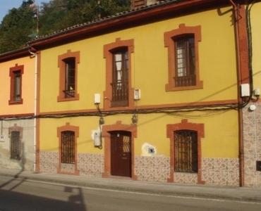 Casa adosada en Mieres