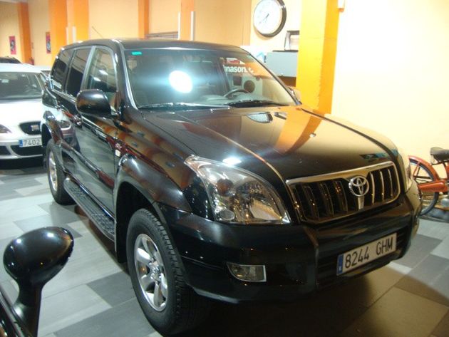 TOYOTA LANDCRUISER 3.0 D4D  VX 7 PLAZAS