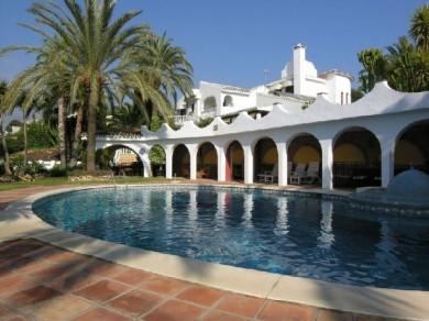 Chalet con 4 dormitorios se vende en Mijas Costa, Costa del Sol