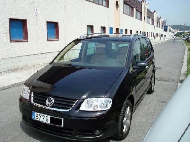 Venta de Volkswagen TOURAN 2.0 TDI NAVI-PLUS '03 en Leioa