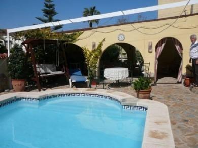 Chalet con 6 dormitorios se vende en Mijas Costa, Costa del Sol