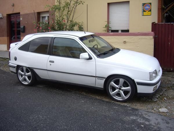 se vende kadett  2.0 gsi a coruña