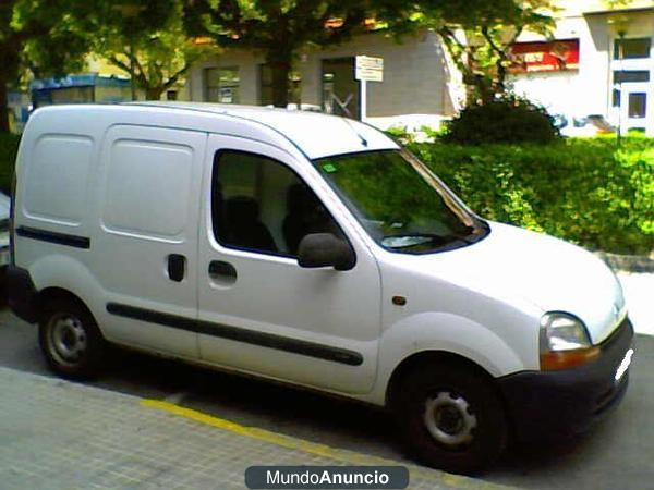 VENDO 2 LLANTAS DE RENAULT KANGOO 13\