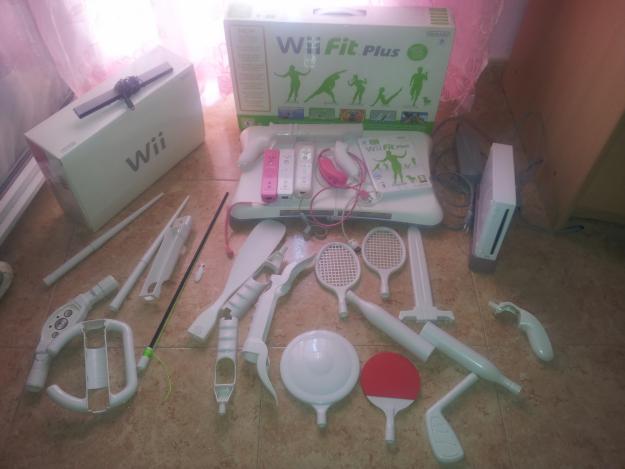 wii + tabla wifit  + 3 mandos+2 nunchucks+ accesorios y juegos